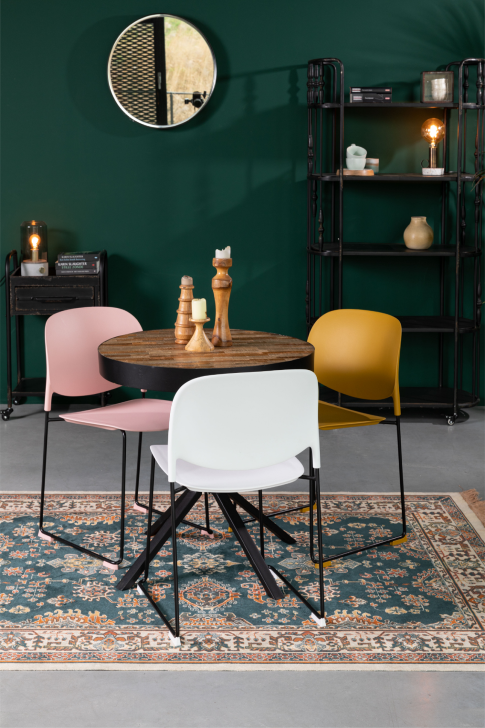 Stackable Dining Chair Set (4) | Oroa.com