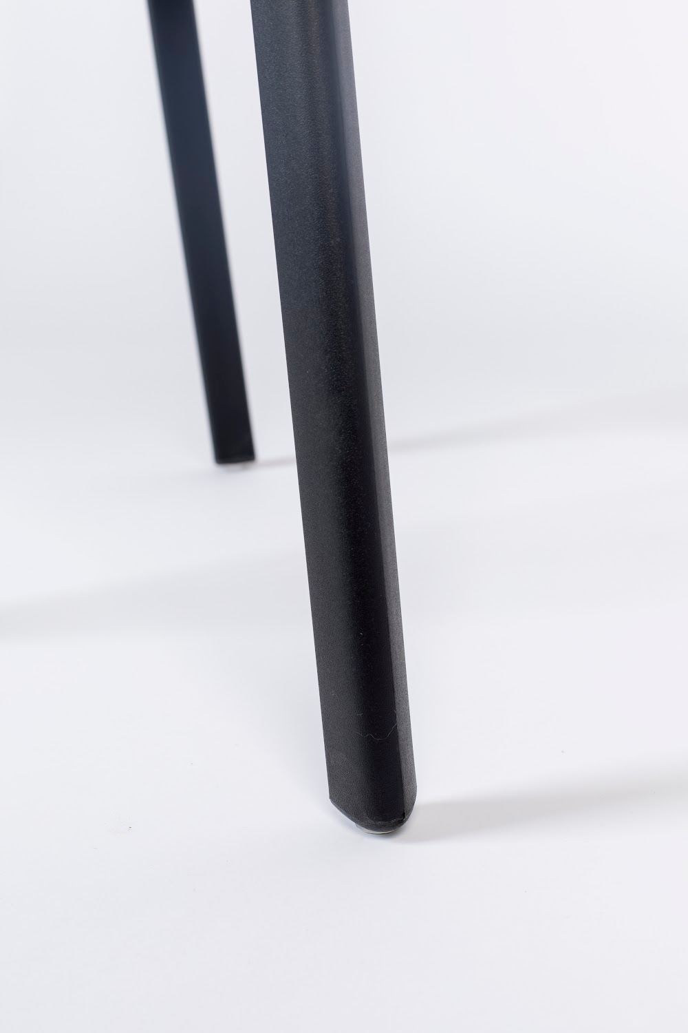 Fiberglass Modern Dining Chairs (4) | DF Clive | Oroa.com