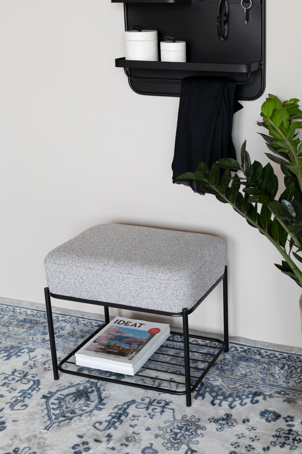 Padded Iron Stool | DF Milou | Oroa.com