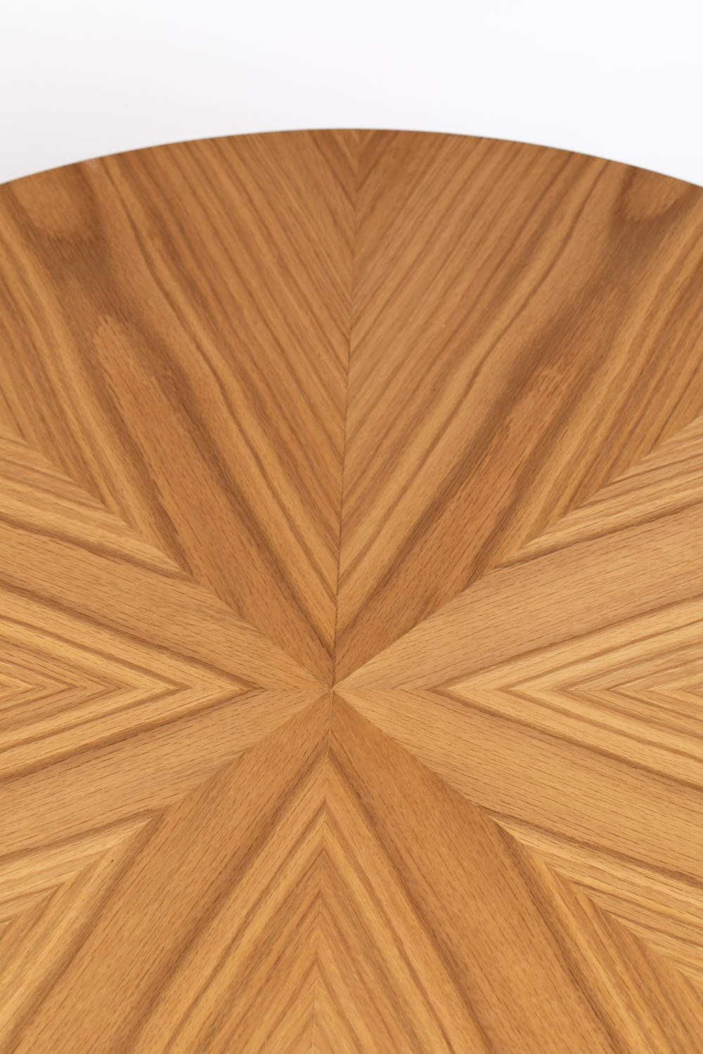 Round Oak Coffee Table | DF Fabio | Oroa.com