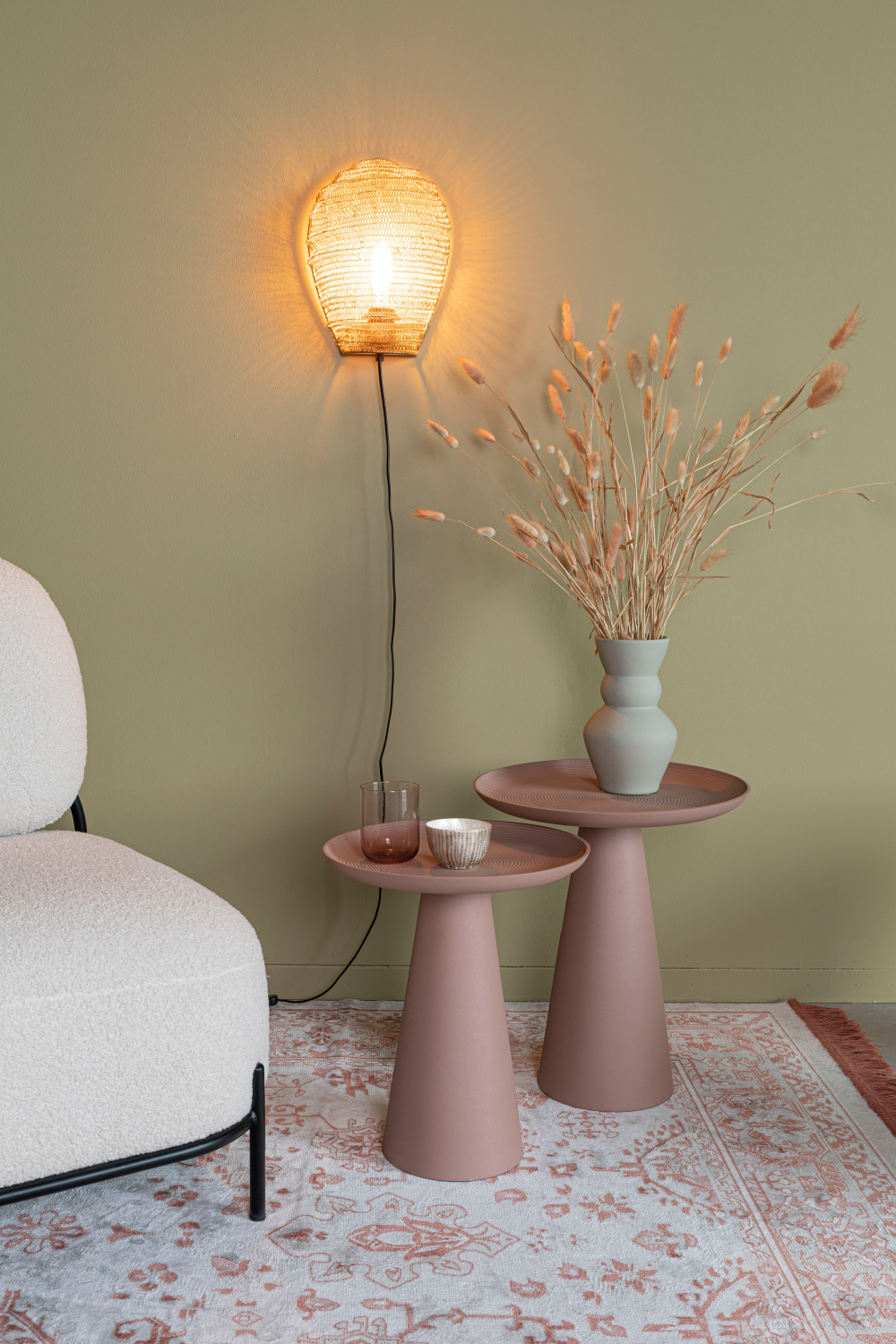 Modern Pedestal Side Table M | DF Ringar | OROA.com