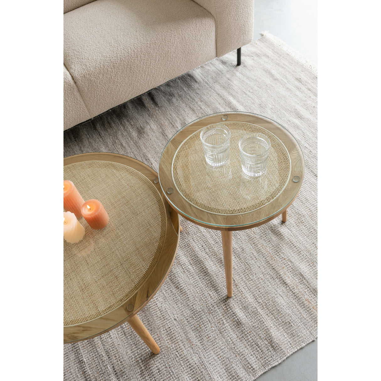 Round Oak Coffee Table | Oroa.com