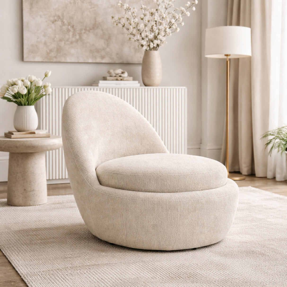 Arched Back Lounge Chair | Oroa.com