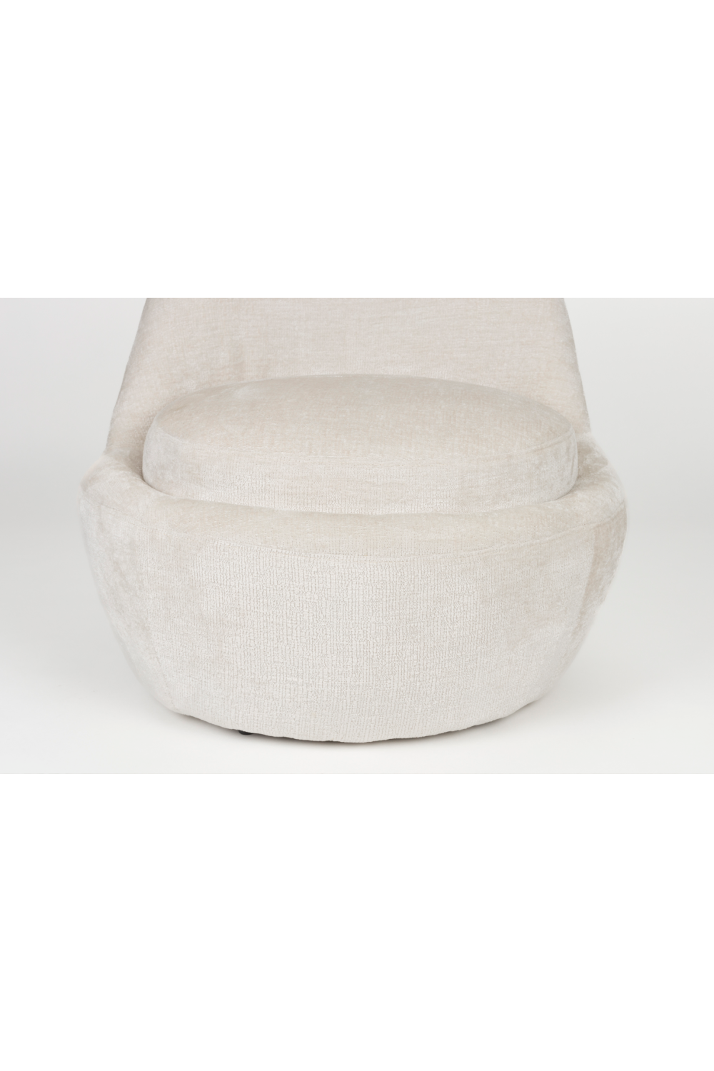 Arched Back Lounge Chair | Oroa.com