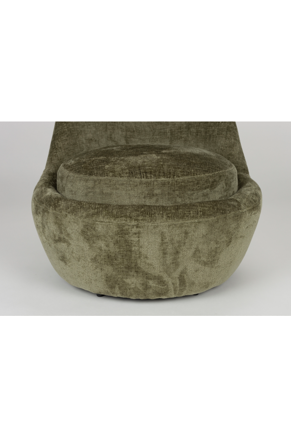 Arched Back Lounge Chair | DF Nash | OROA.com