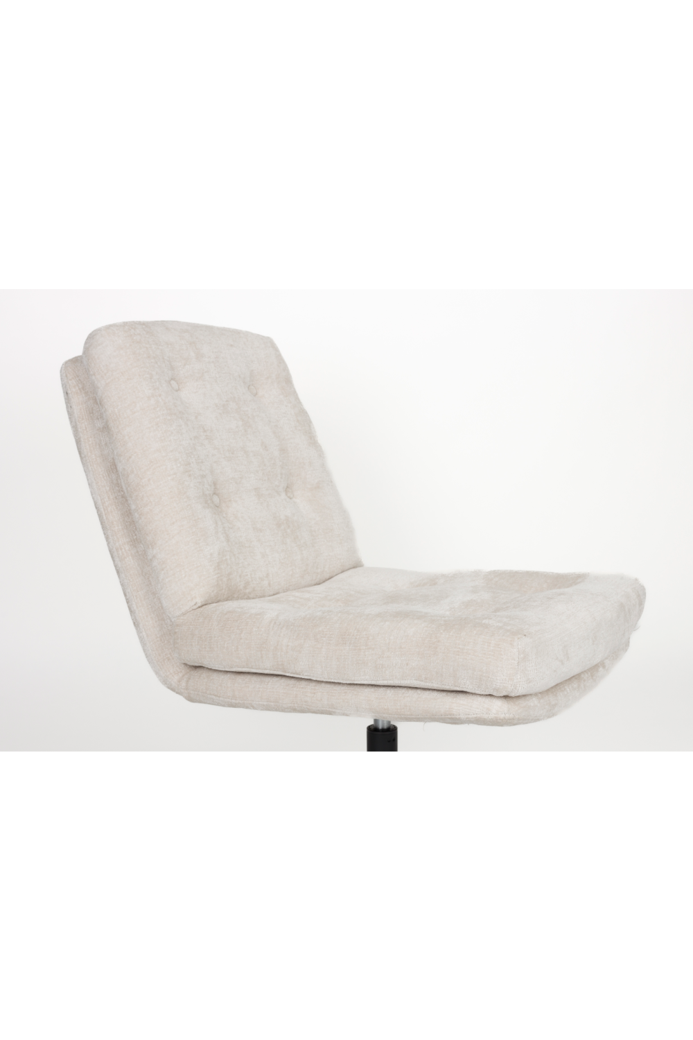 Grid-Tufted Swivel Lounge Chair | Oroa.com