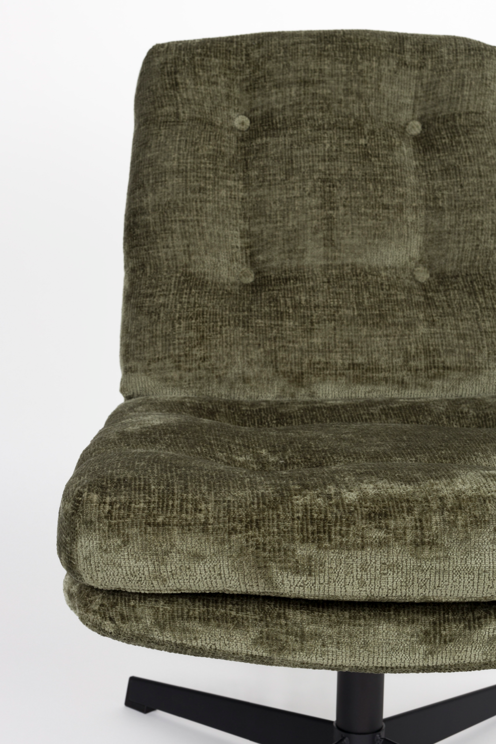 Grid-Tufted Swivel Lounge Chair | Oroa.com