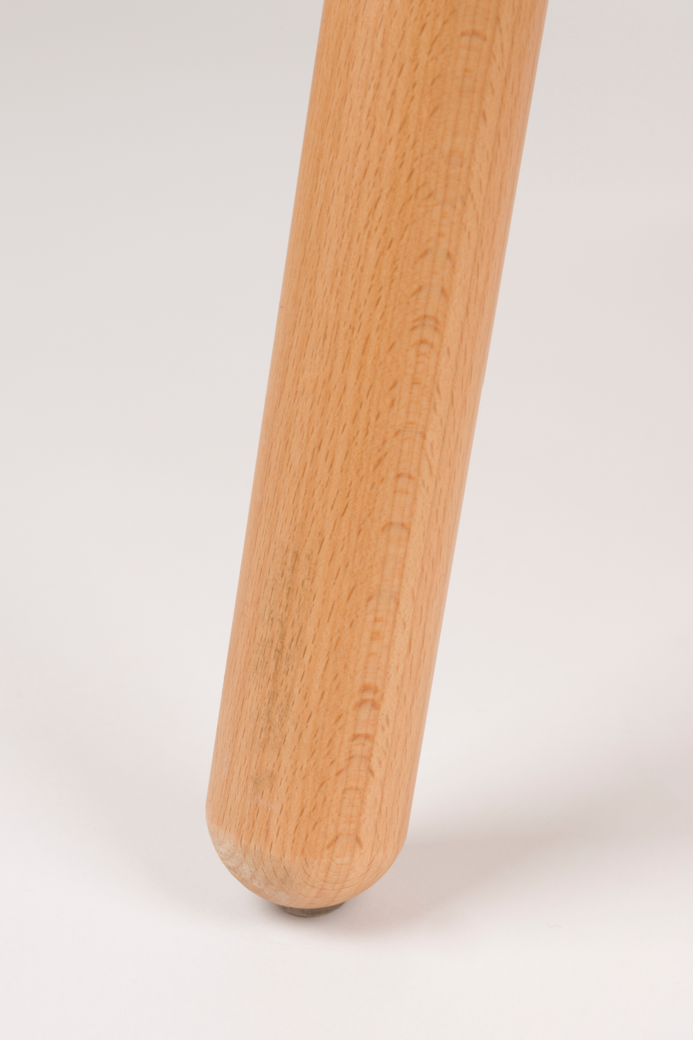 Beige Modern Lounge Chair | Oroa.com