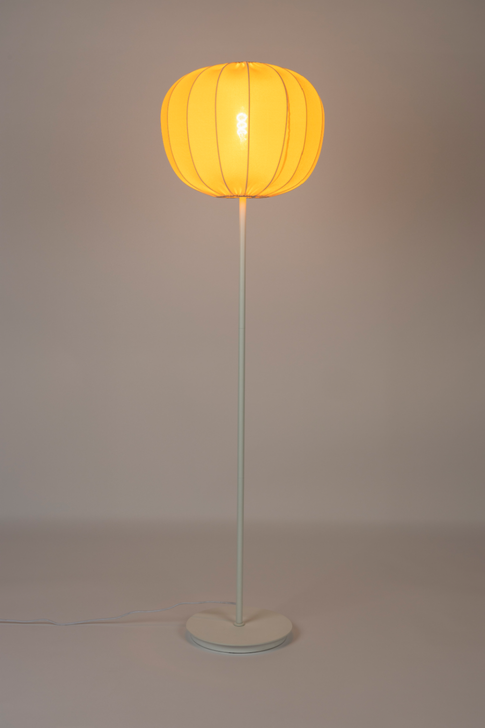 White Modern Floor Lamp | DF Shem | OROA.com