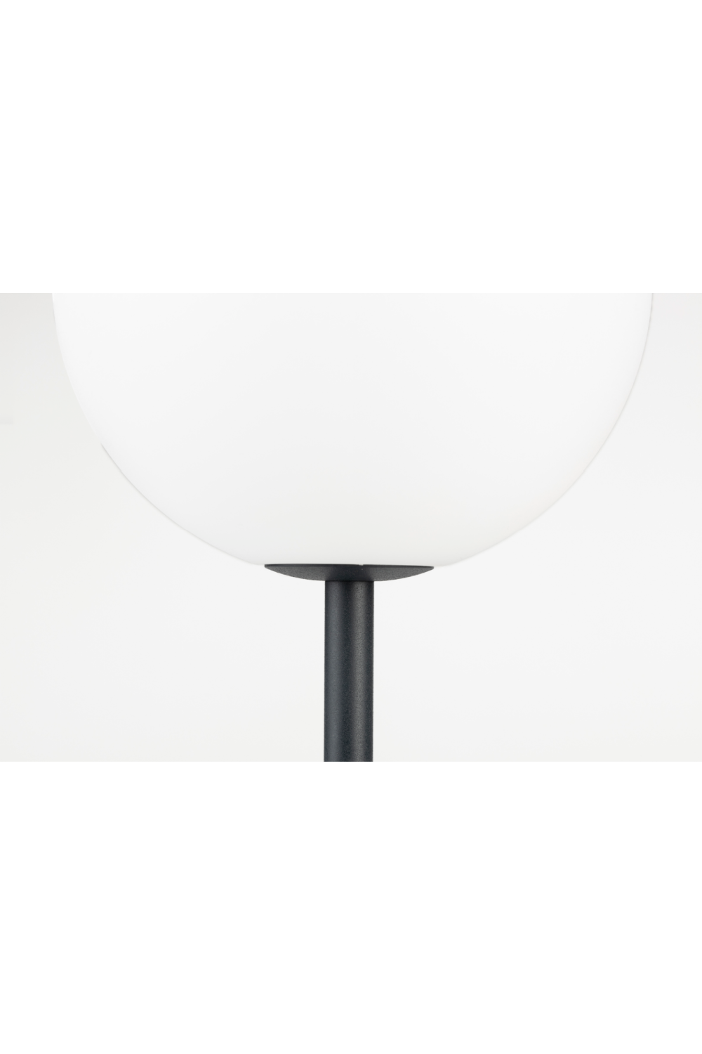 Minimalist Orb Table Lamp | DF Hub | OROA.com
