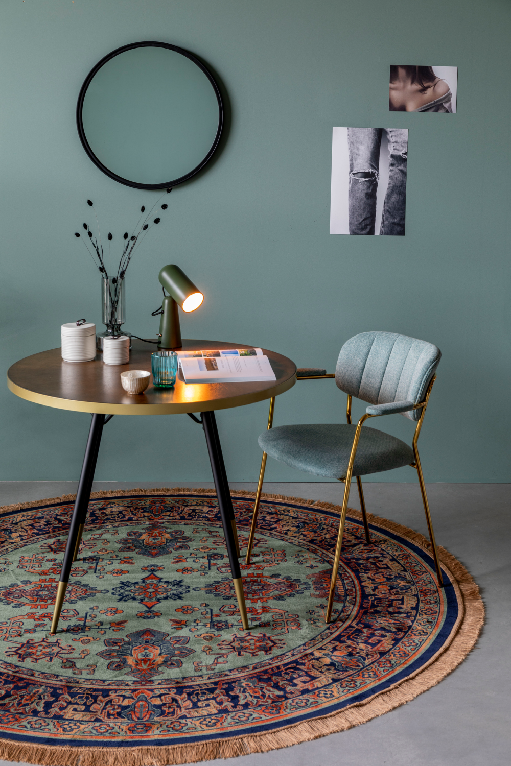 Round Green Vintage Carpet | DF Raz | Oroatrade.com