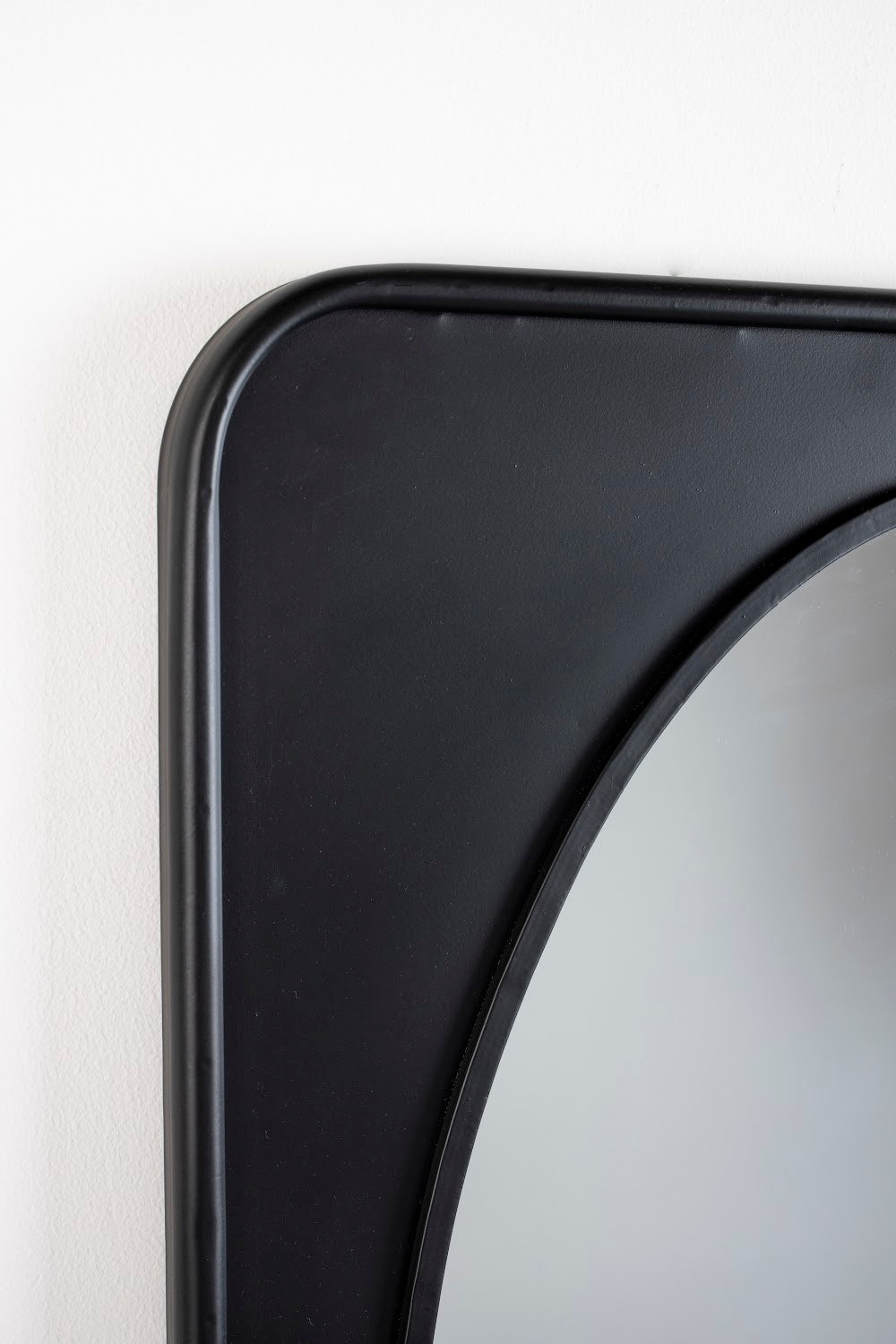 Metal Framed Mirror Shelf | DF Pascal | OROA.com