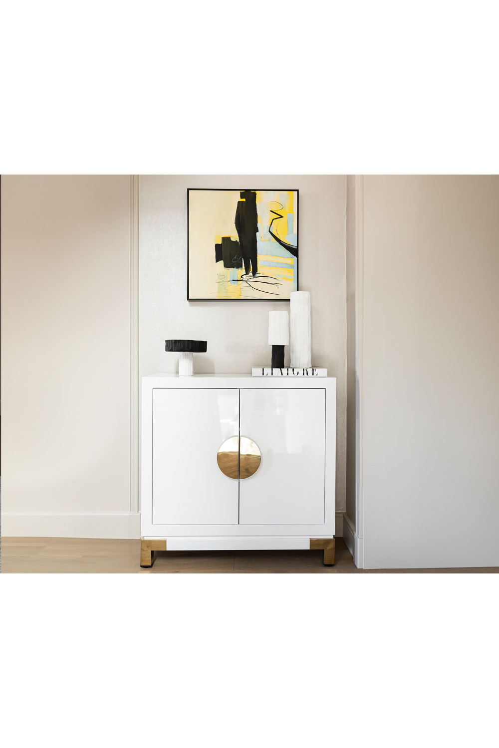 2-Door White Lacquer Sideboard | Liang & Eimil Otium | Oroa.com