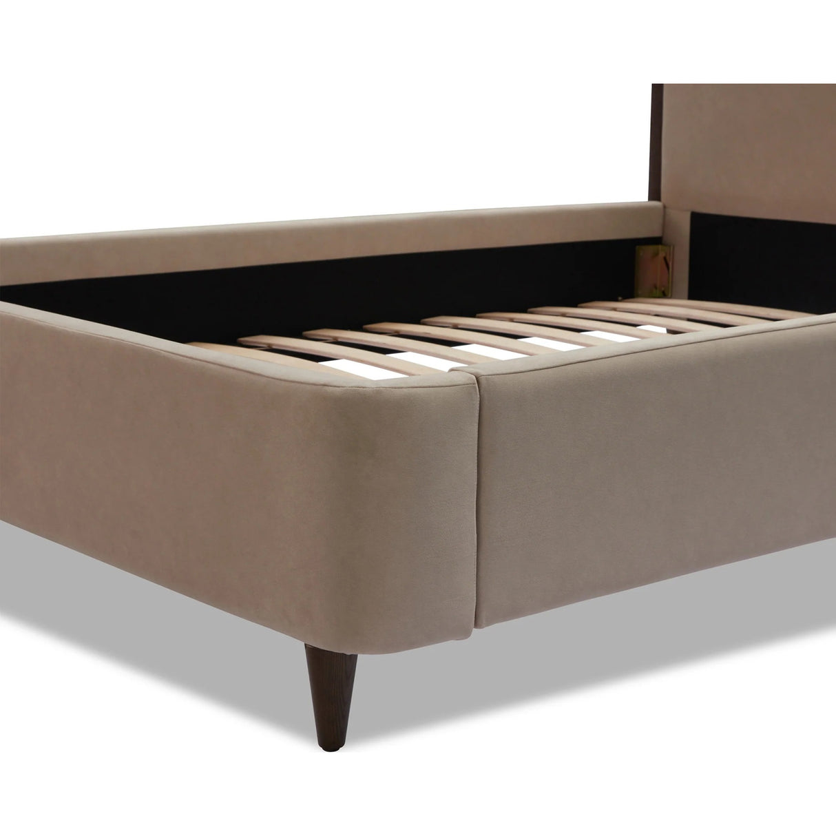 Scalloped Solid Wood Queen Bed | Oroa.com