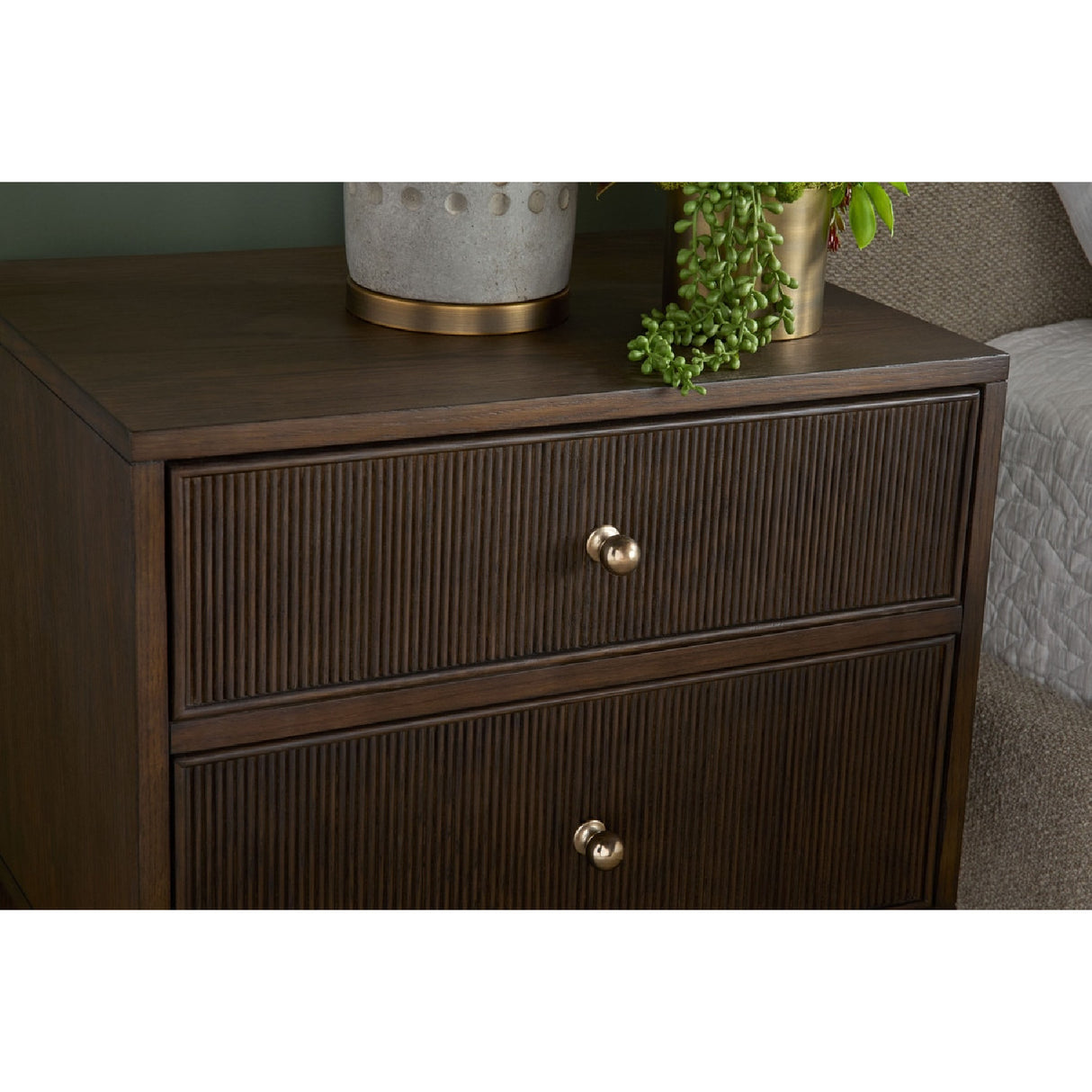 2-Drawer Oak Nightstand S | Oroa.com