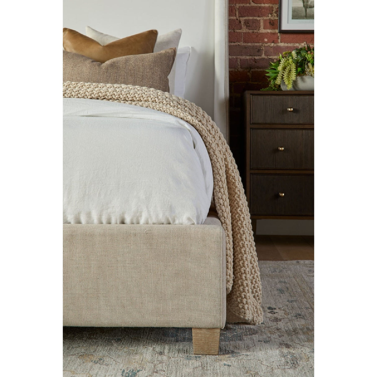 8-Drawer Oak Double Dresser | Living Essentials Highland – alternate view 34