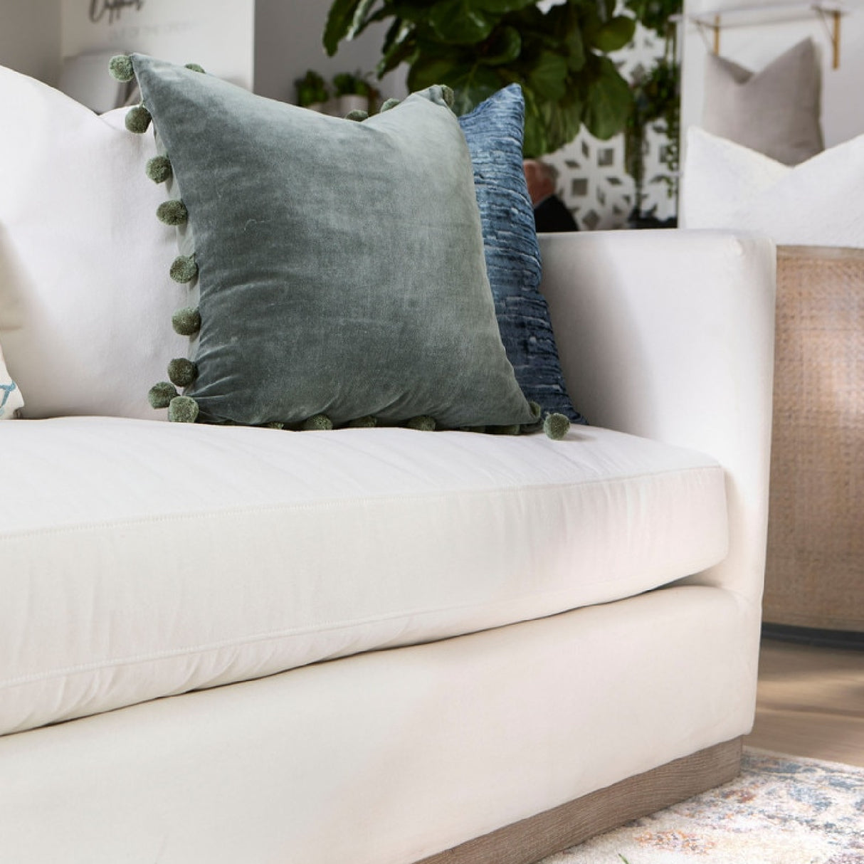 Modern European furniture - White Fabric Sofa - www.oroa.com