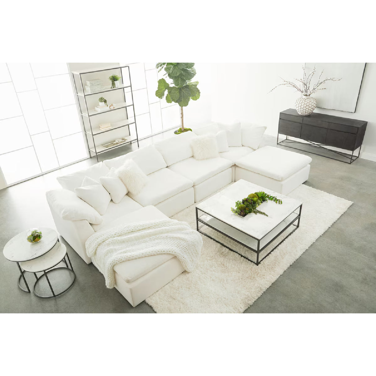 Modern European furniture - Cushioned Modular Sofa Chair - www.oroa.com