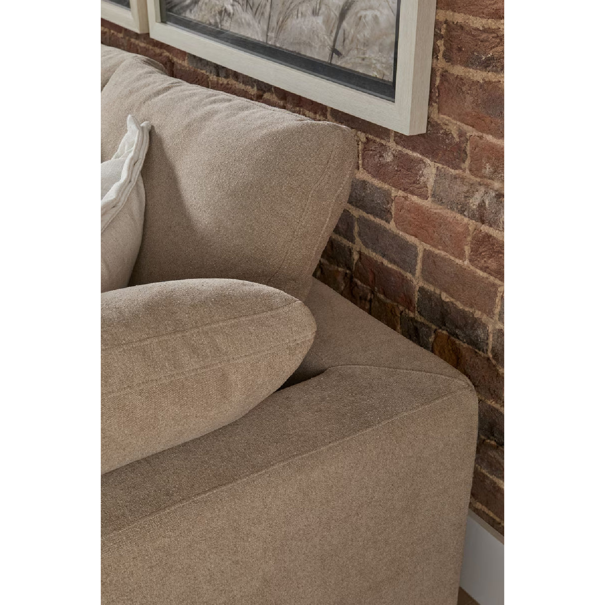 Modern European furniture - Cushioned Modular Sofa Chair - www.oroa.com