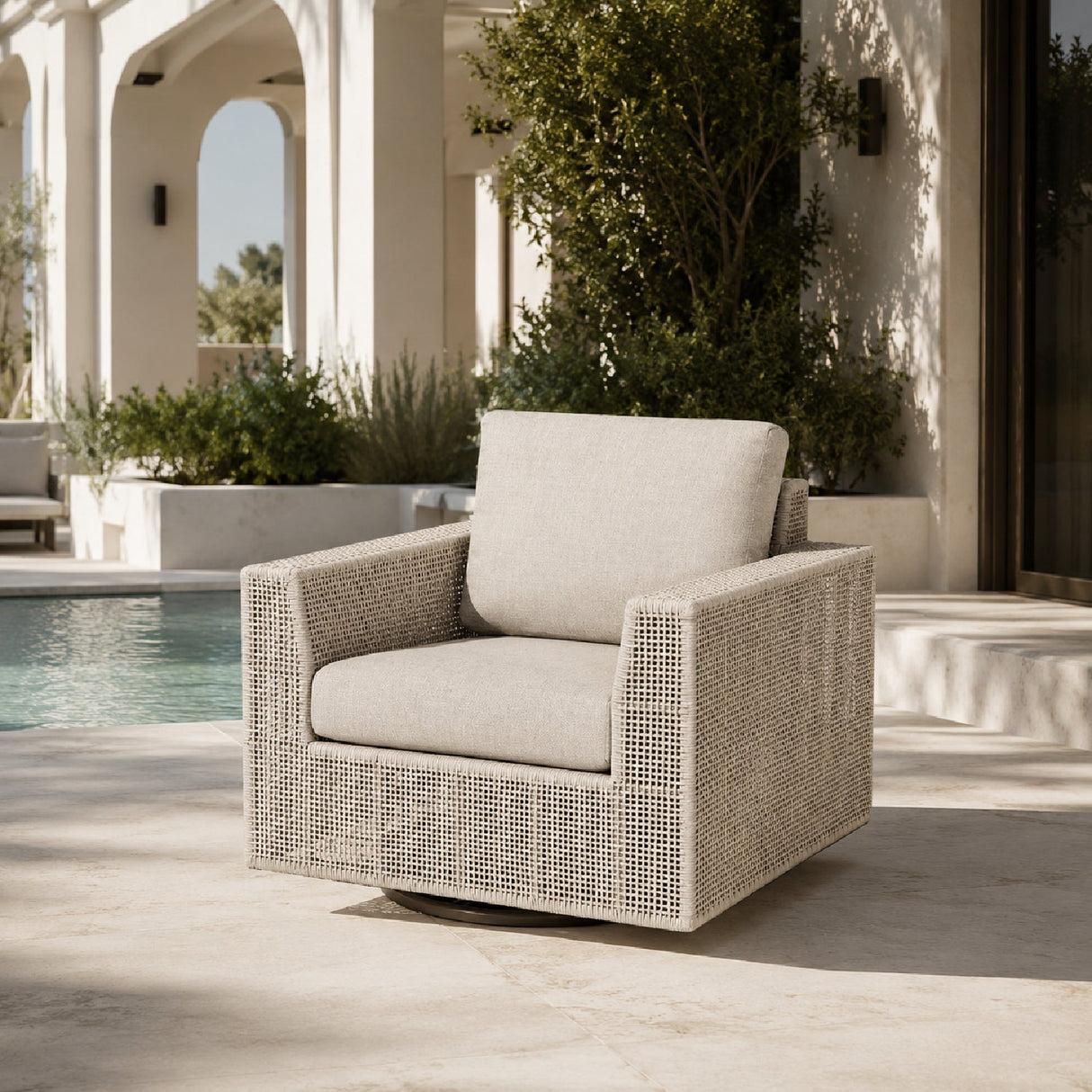 Flat Rope Outdoor Swivel Chair | Living Essentials Tropez – angled view