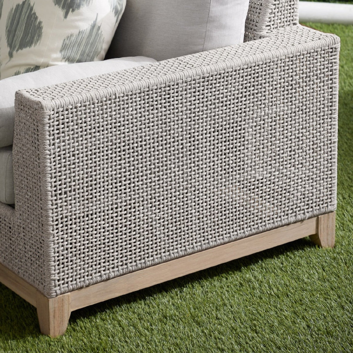 Modern European furniture - Flat Rope Outdoor Sofa - www.oroa.com