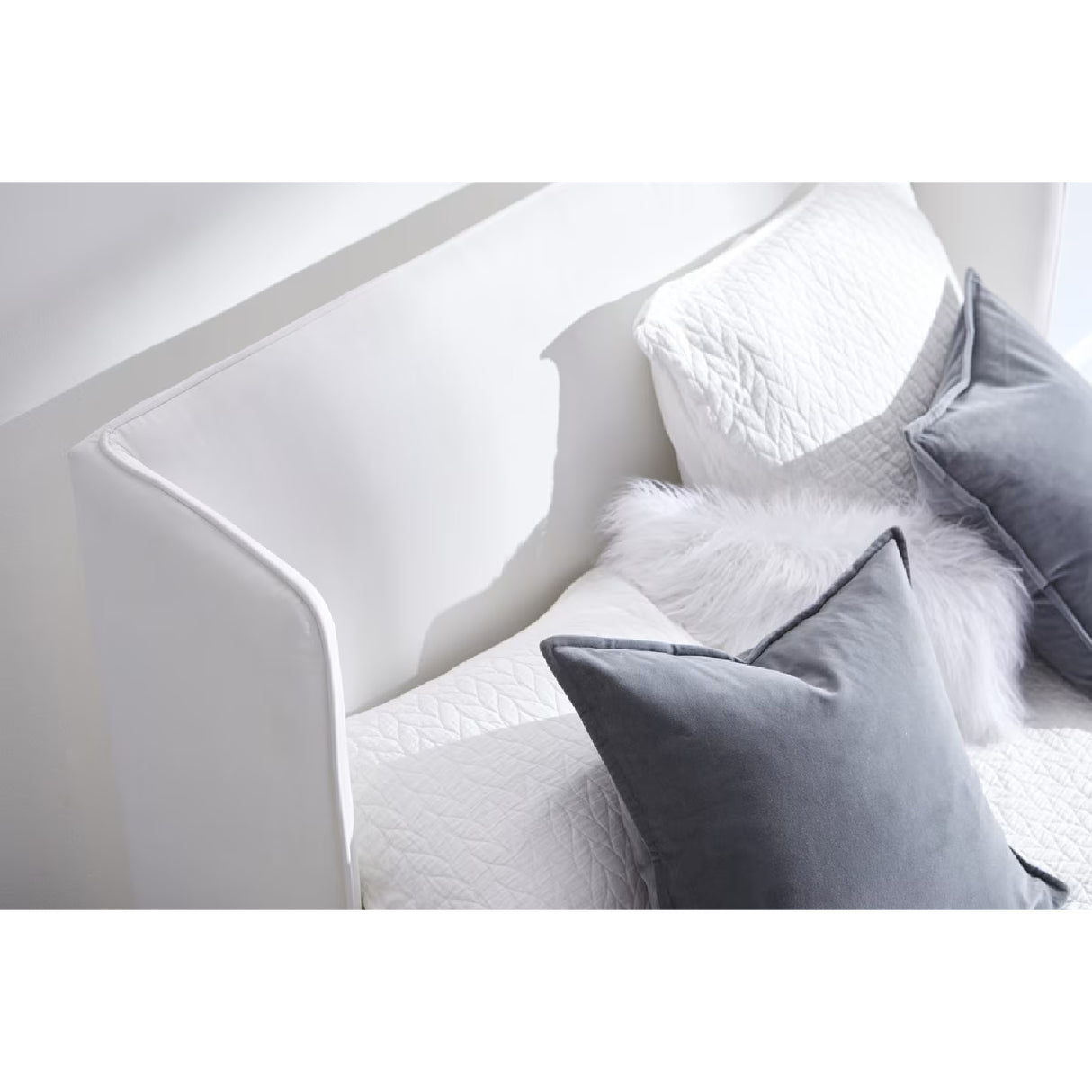 Modern European furniture - Winged Headboard Kind Bed - www.oroa.com