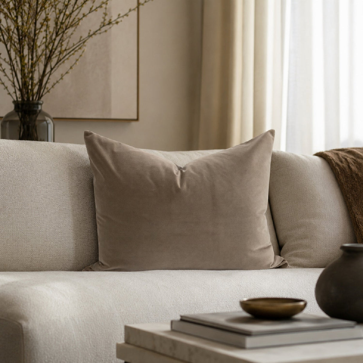 Minimalist Dutch Pillows (2) | Living Essentials The Basic – alternate view 7