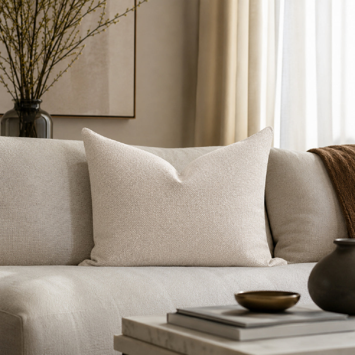 Minimalist Dutch Pillows (2) | Living Essentials The Basic – angled view