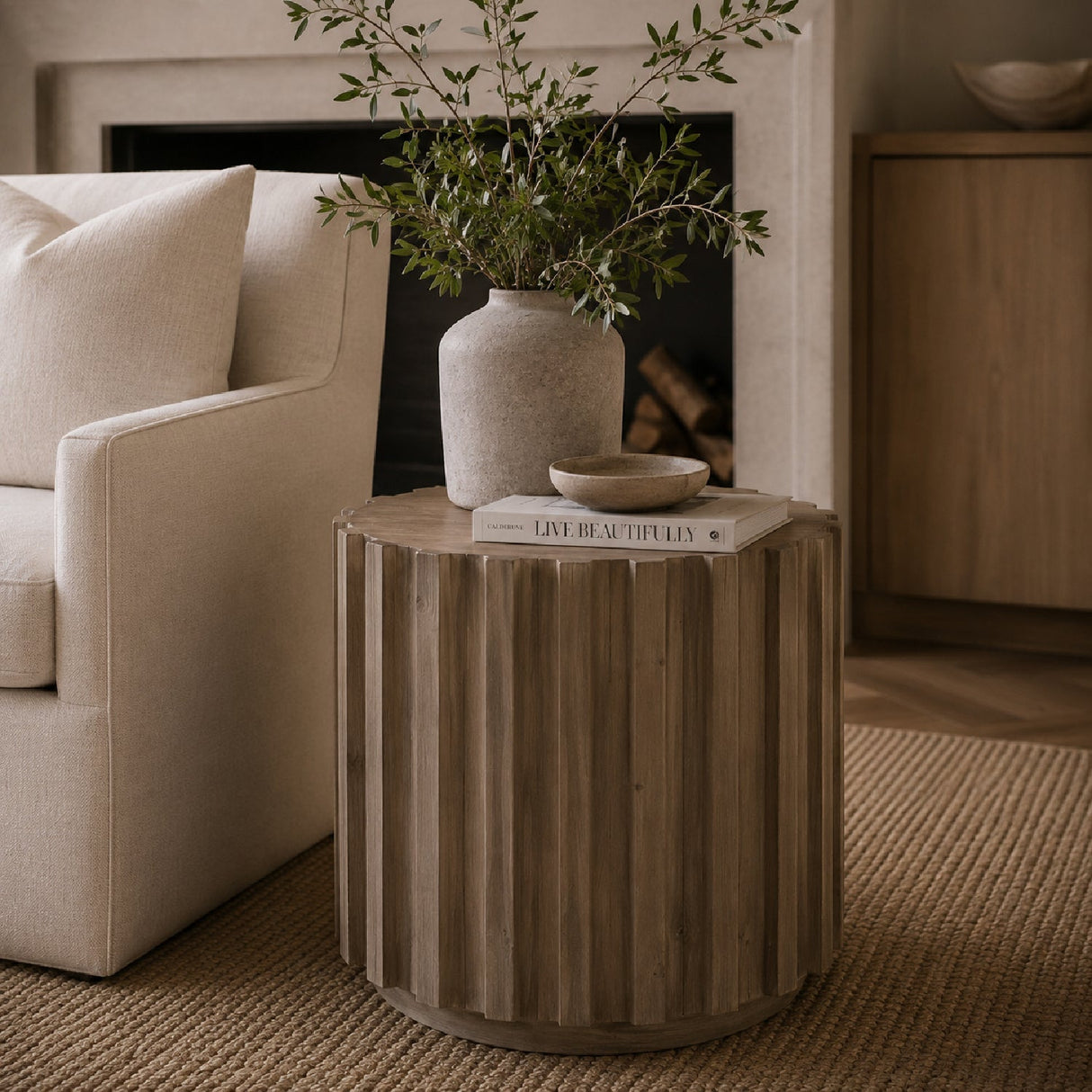 Fluted Pine End Table | Living Essentials Roma – alternate view 10