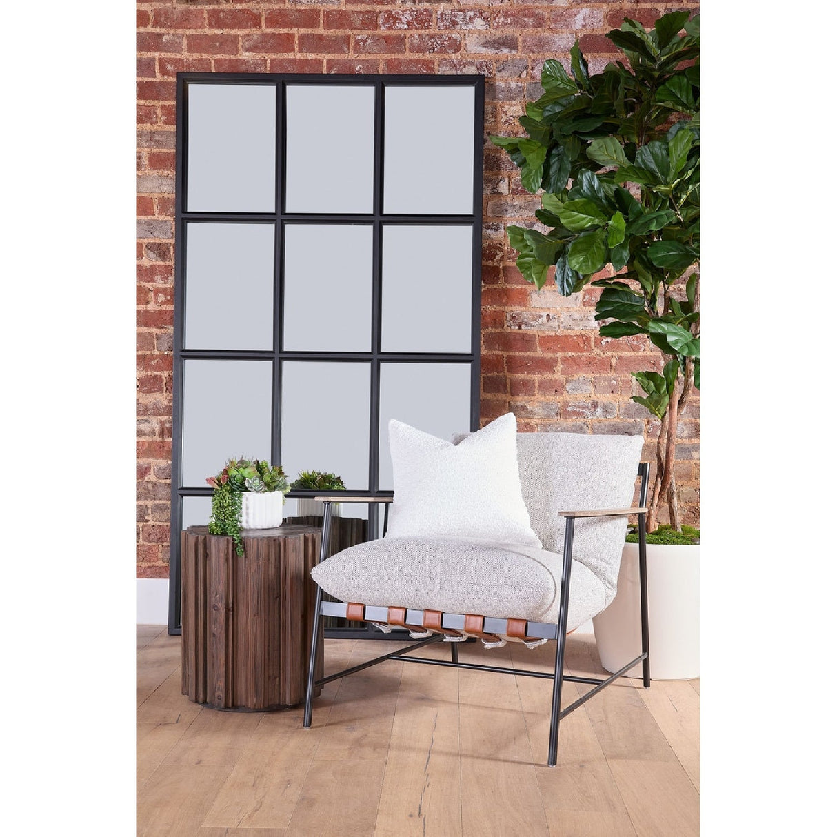 Fluted Pine Accent Table | Living Essentials Roma – alternate view 25