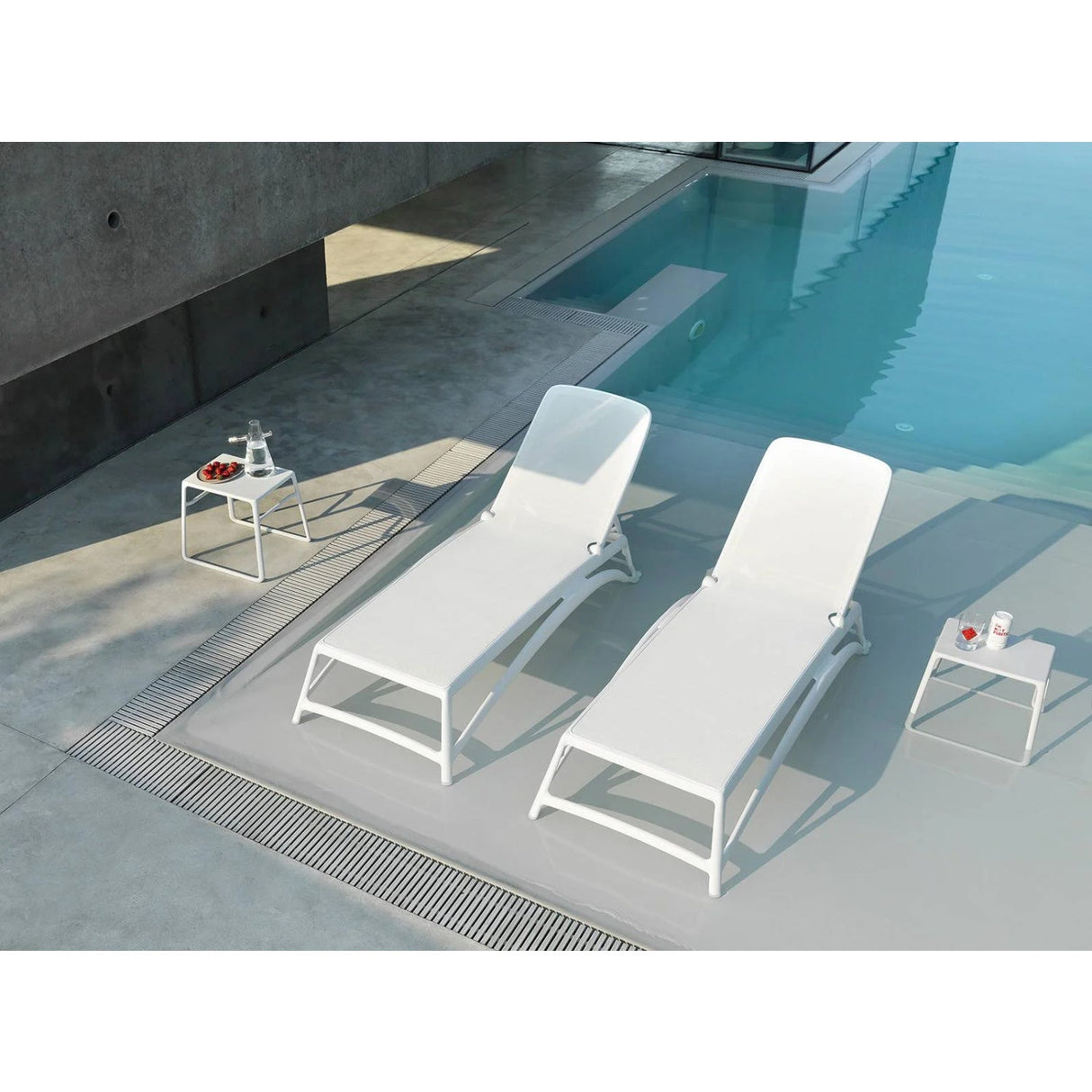 Outdoor Side Table with Tray | Nardi Pop |OROA.com