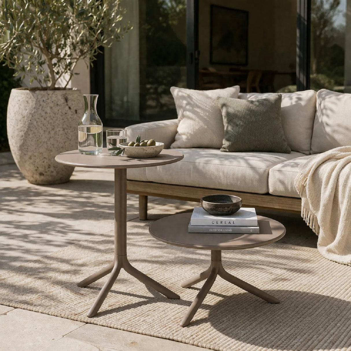Outdoor Round Coffee Table – Spritz – outdoor alternate view 9