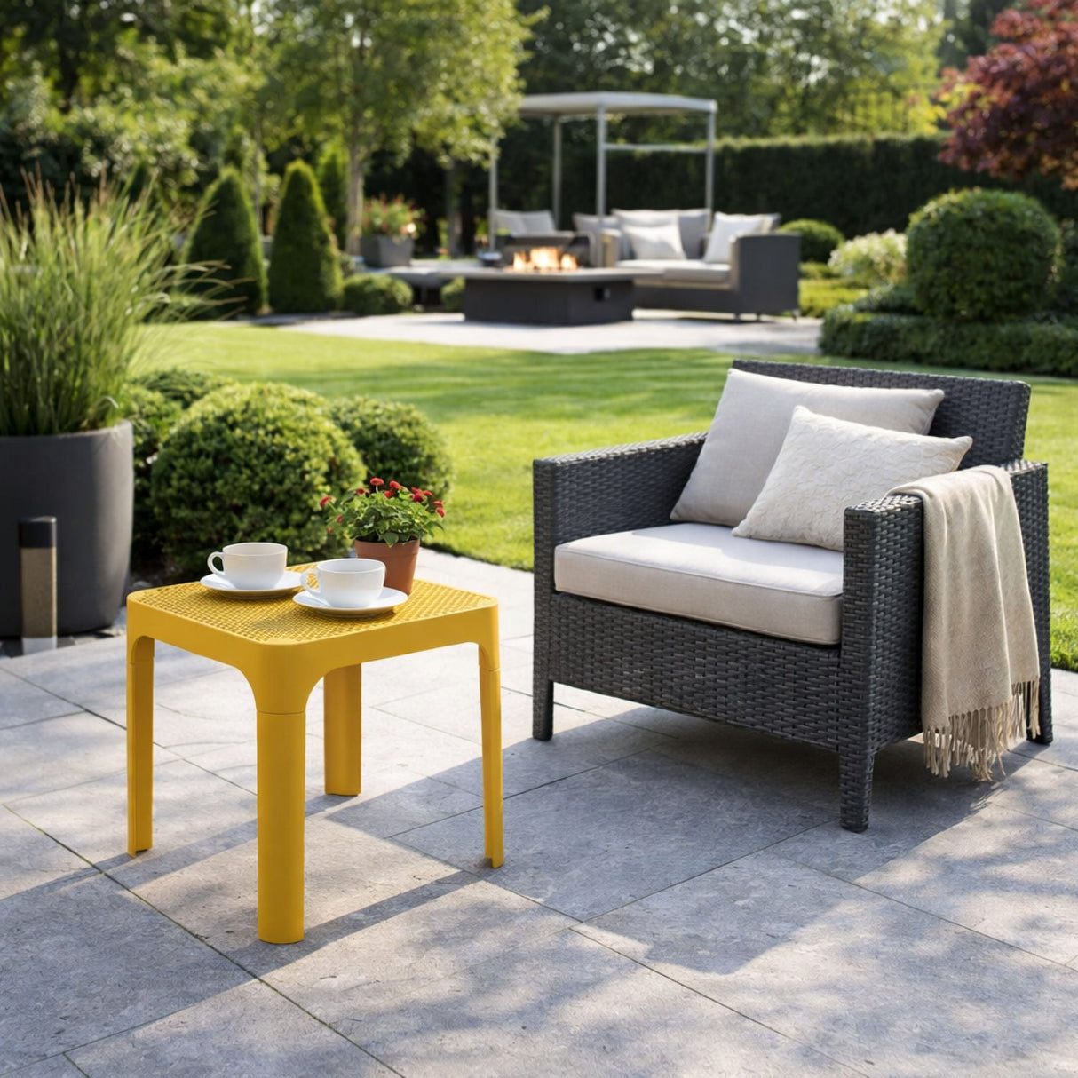 Outdoor Perforated Square Coffee table – Net – outdoor alternate view 16