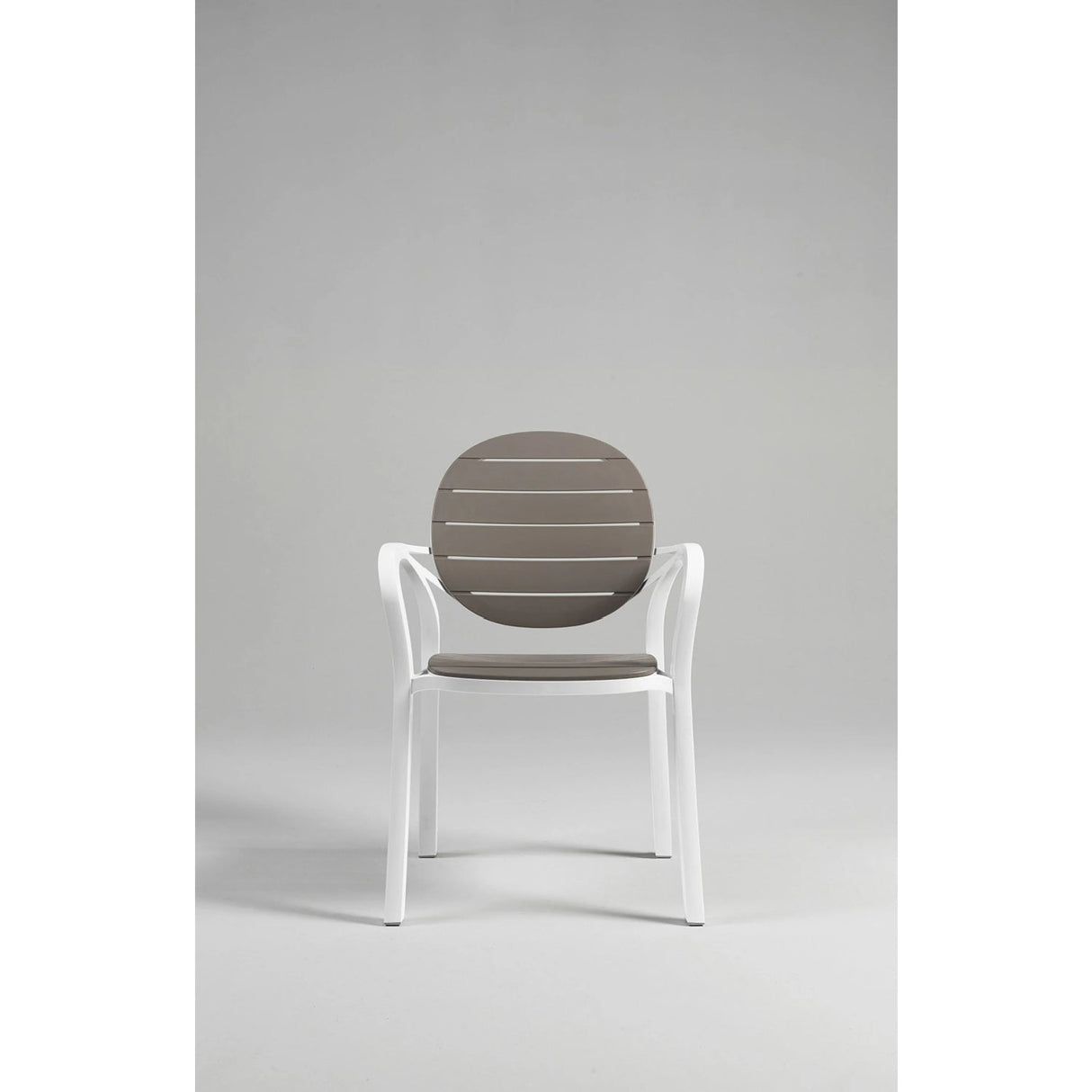 Round-Back Slatted Armchair | Nardi Palma | OROA.com