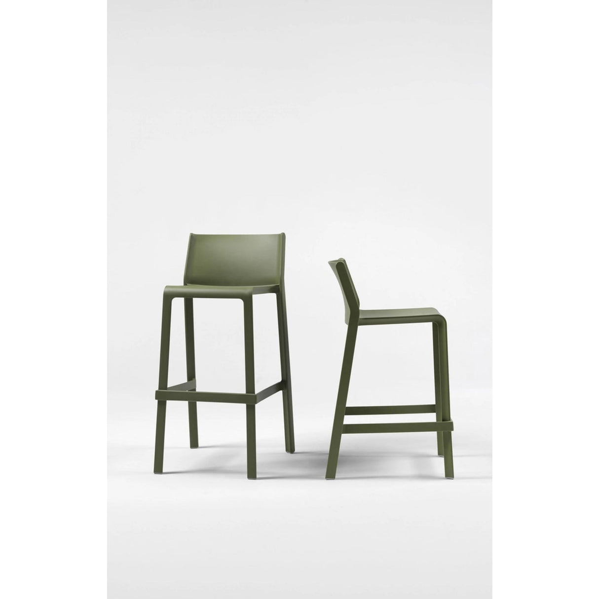 Minimalist Counter Stool | Oroa.com