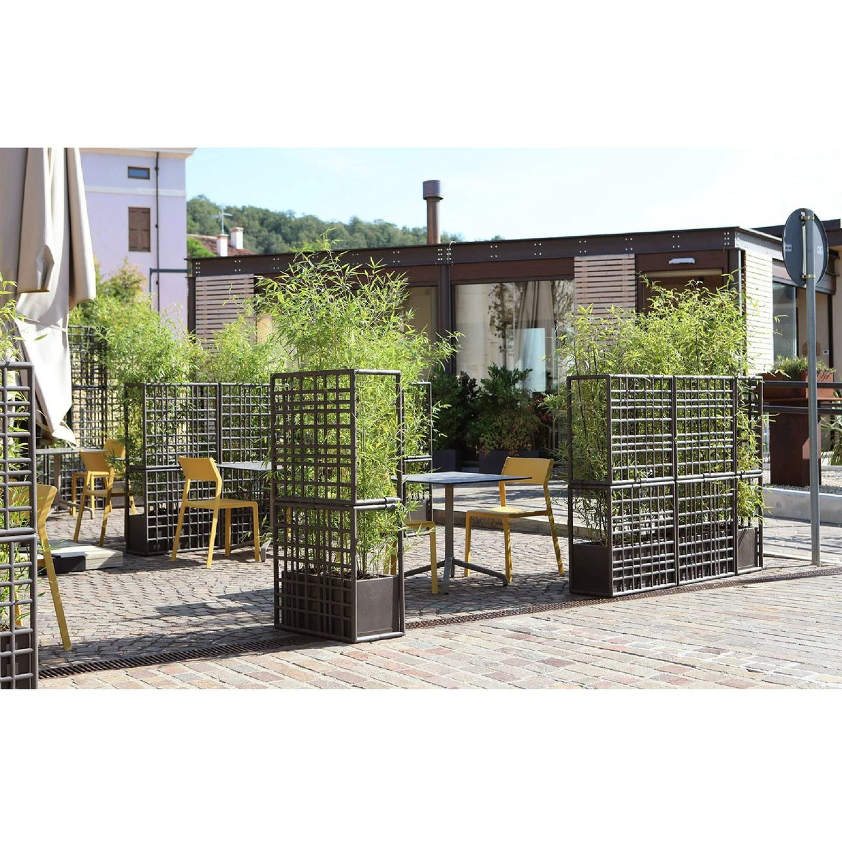 Regenerated Fiberglass Outdoor Wall Partition – Sipario – outdoor alternate view 23