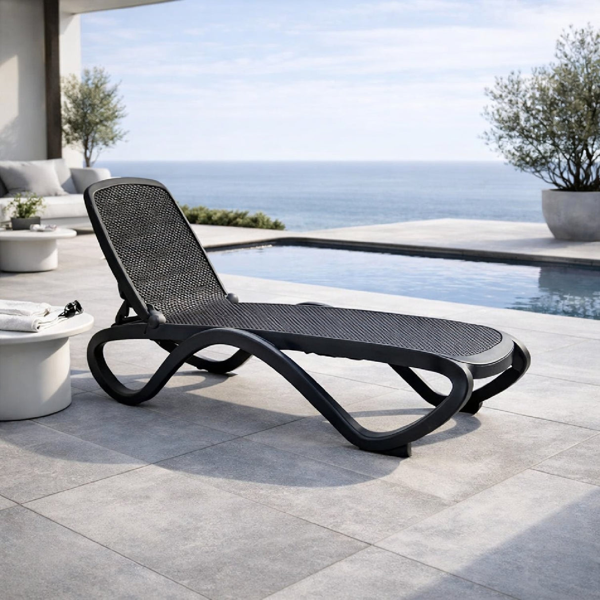 Fabric Adjustable Outdoor Chaise Lounge | Nardi Omega | OROA.com