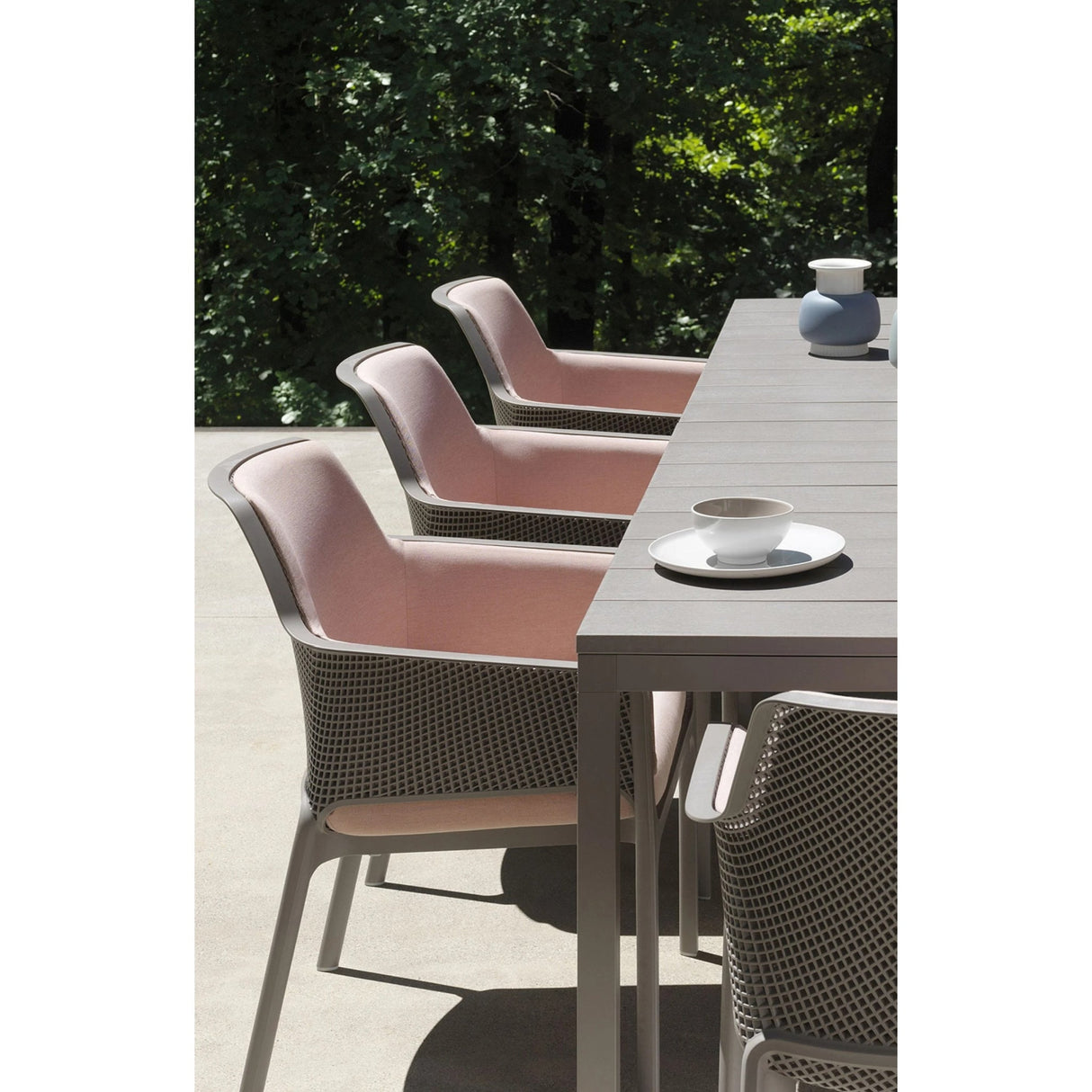 Aluminum Framed Extendible Outdoor Dining Table – Rio – outdoor alternate view 23