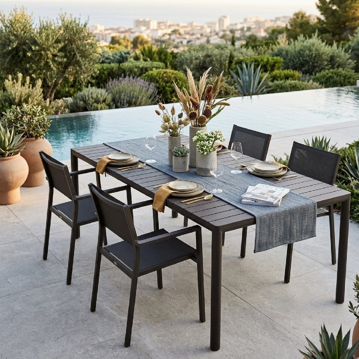 Slatted Extendable Outdoor Dining Table | Nardi Tevere | OROA.com