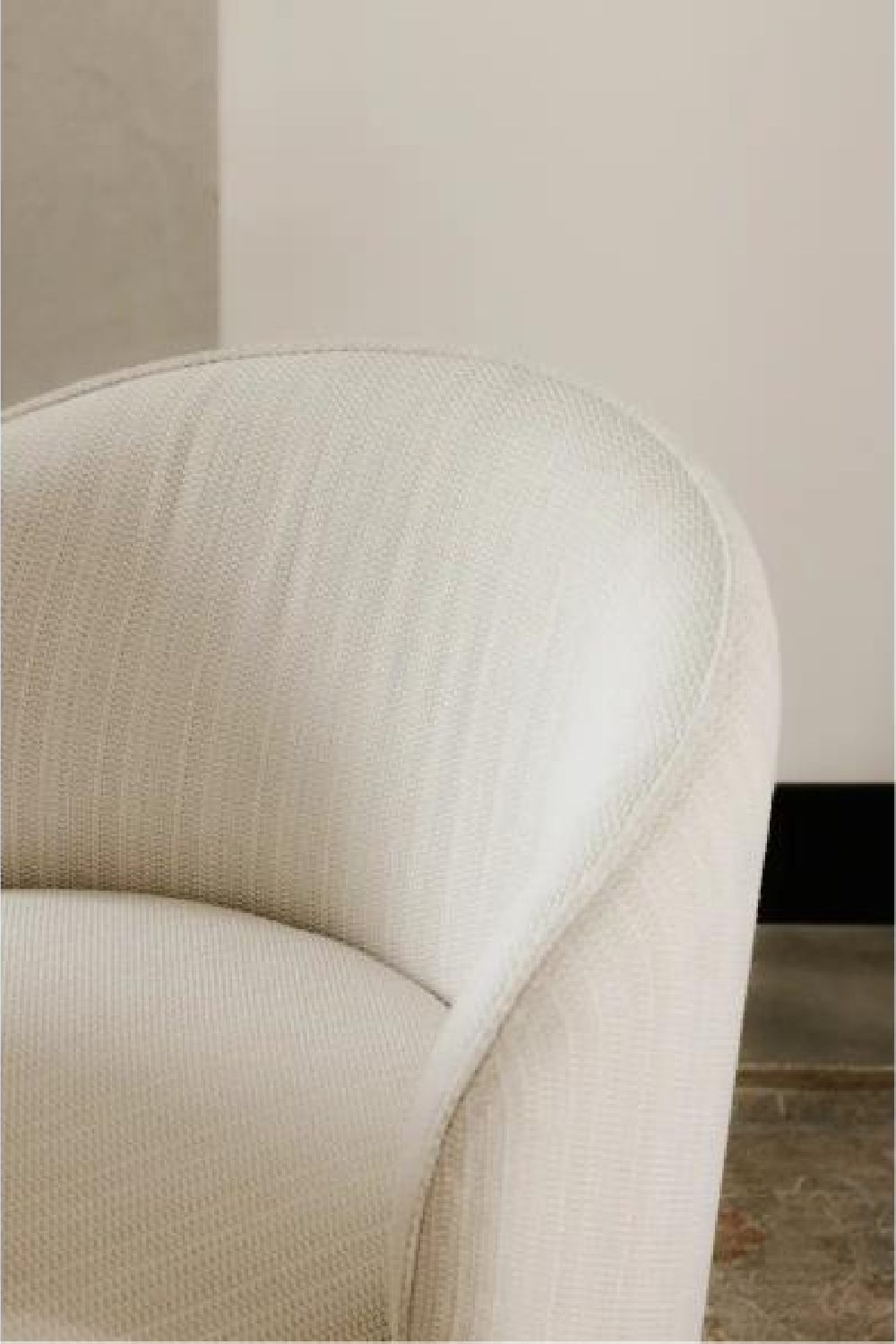 Outdoor Swivel Dining Chair | Oroa.com