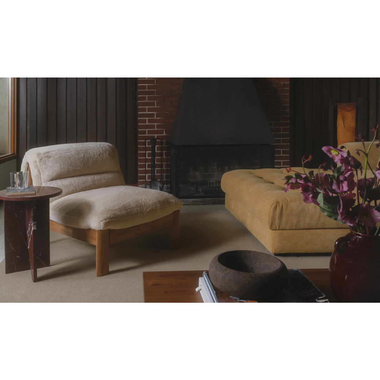 Tufted Lounge Chair | Oroa.com
