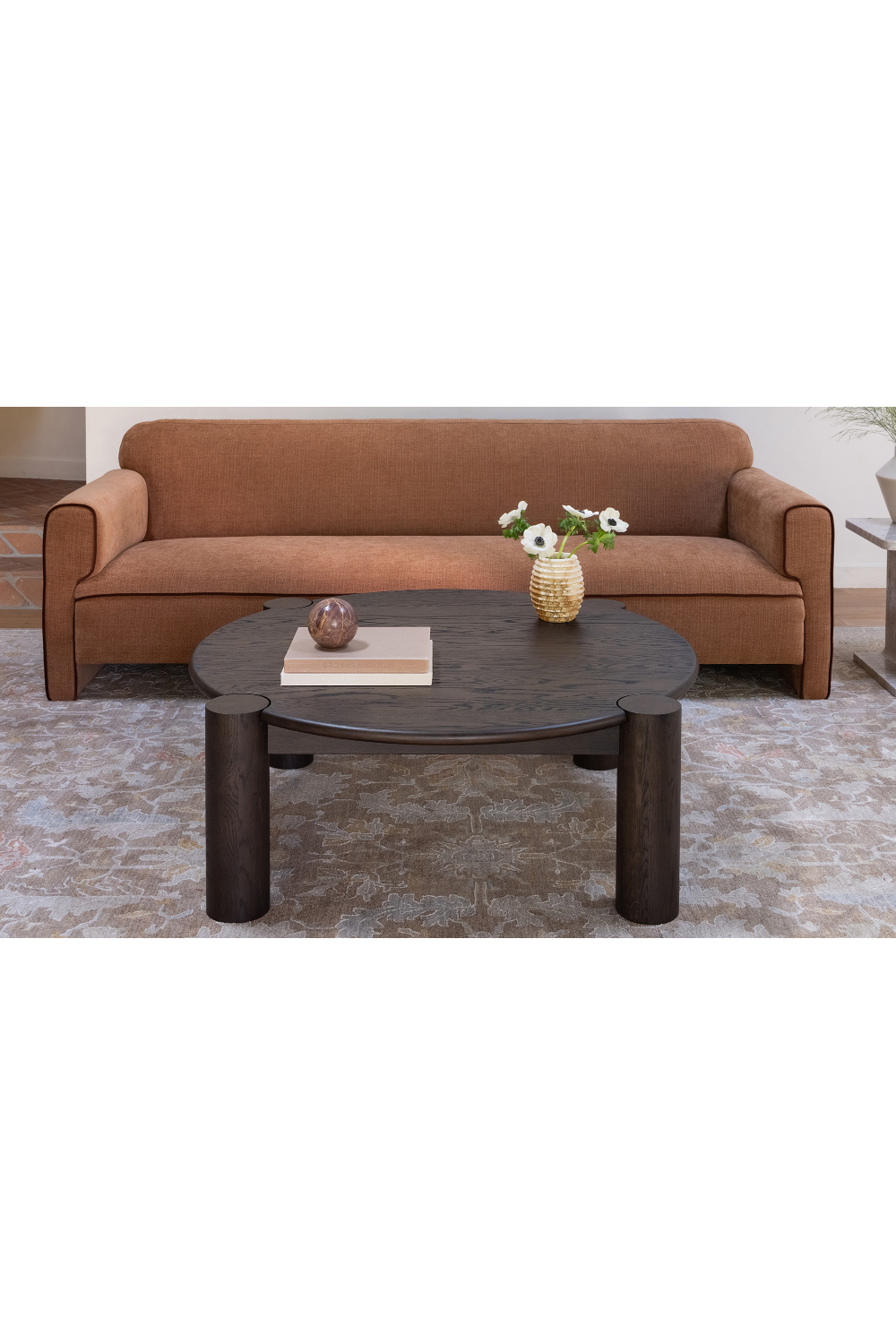3-Legged Solid Oak Coffee Table | Oroa.com