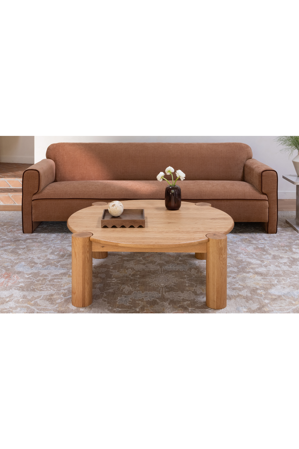 3-Legged Solid Oak Coffee Table | Oroa.com
