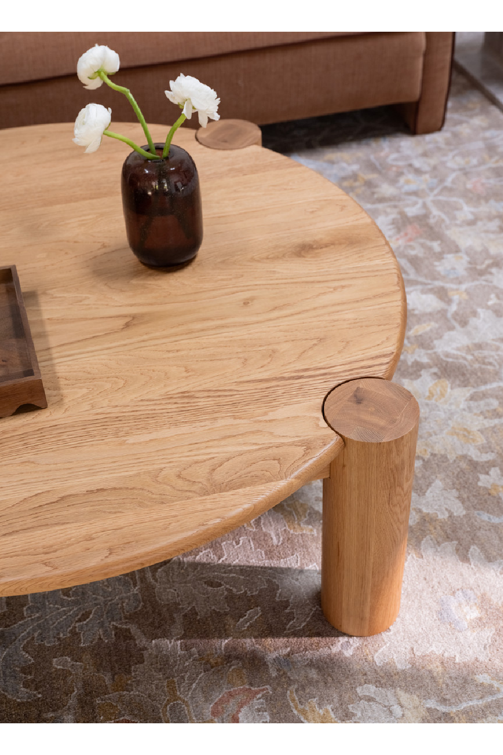 3-Legged Solid Oak Coffee Table | Oroa.com