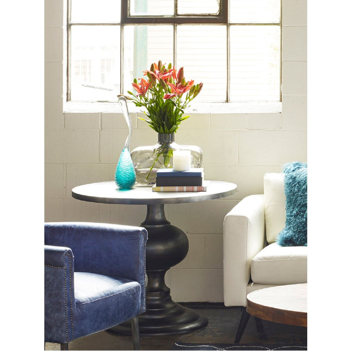 Modern European furniture - Black Aluminum Round Dining Table - www.oroa.com