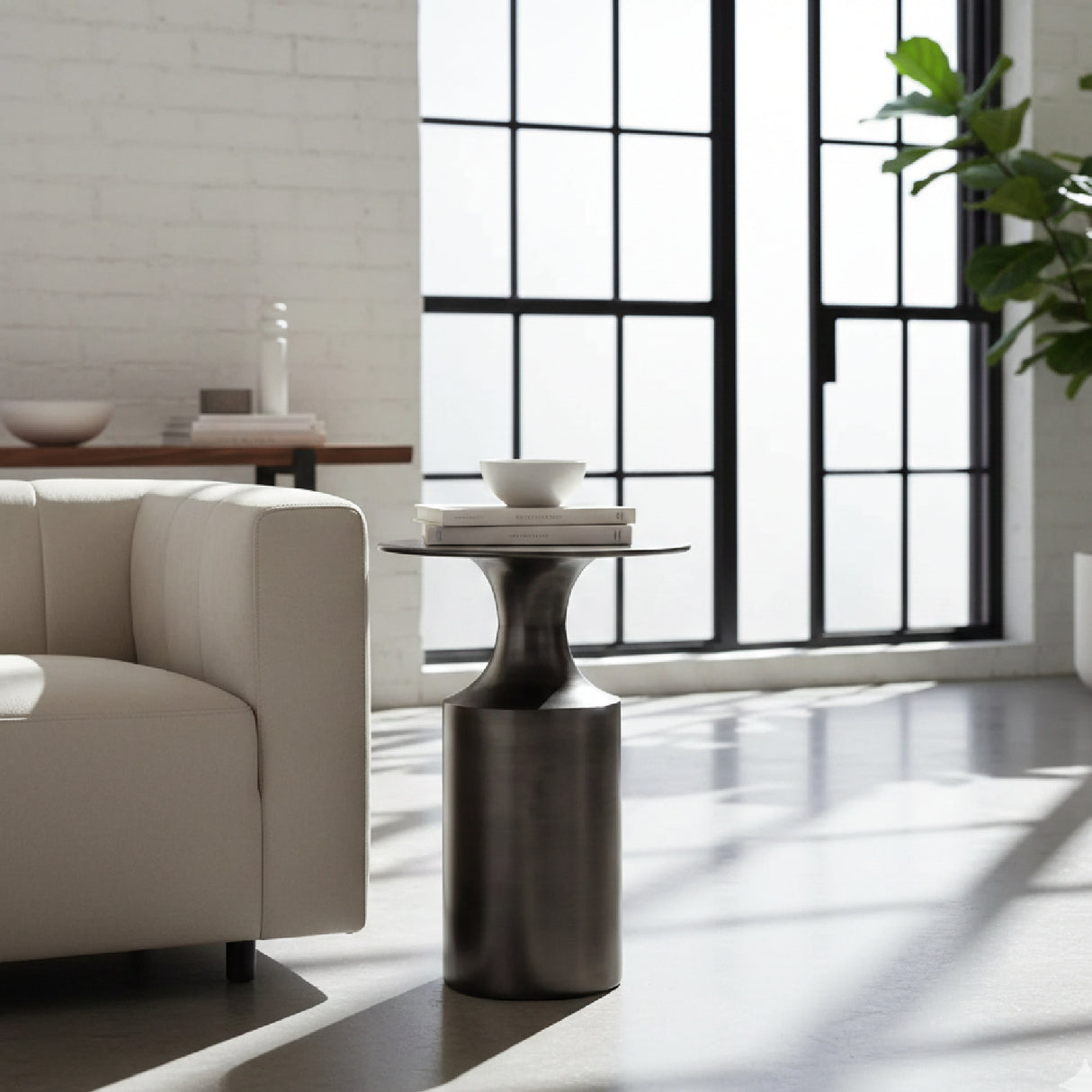 Metallic Collumn-Base Accent Table | Novi Living Rassa | Oroa.com