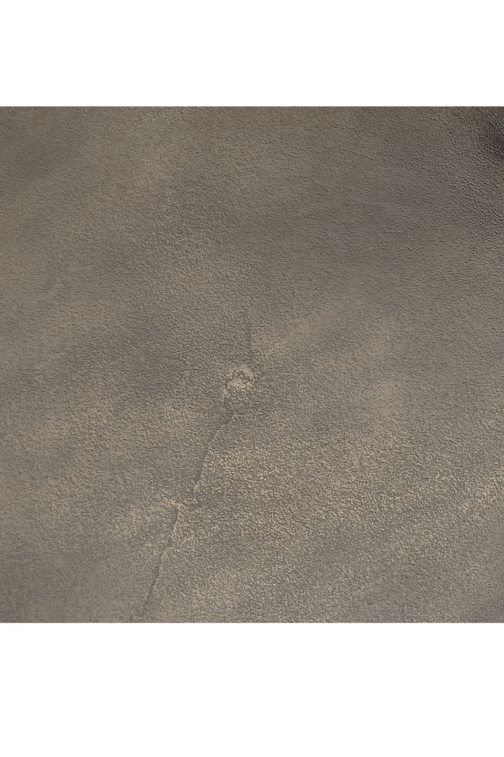 Deep Bronze Round Side Table | Novi Living Greta | Oroa.com