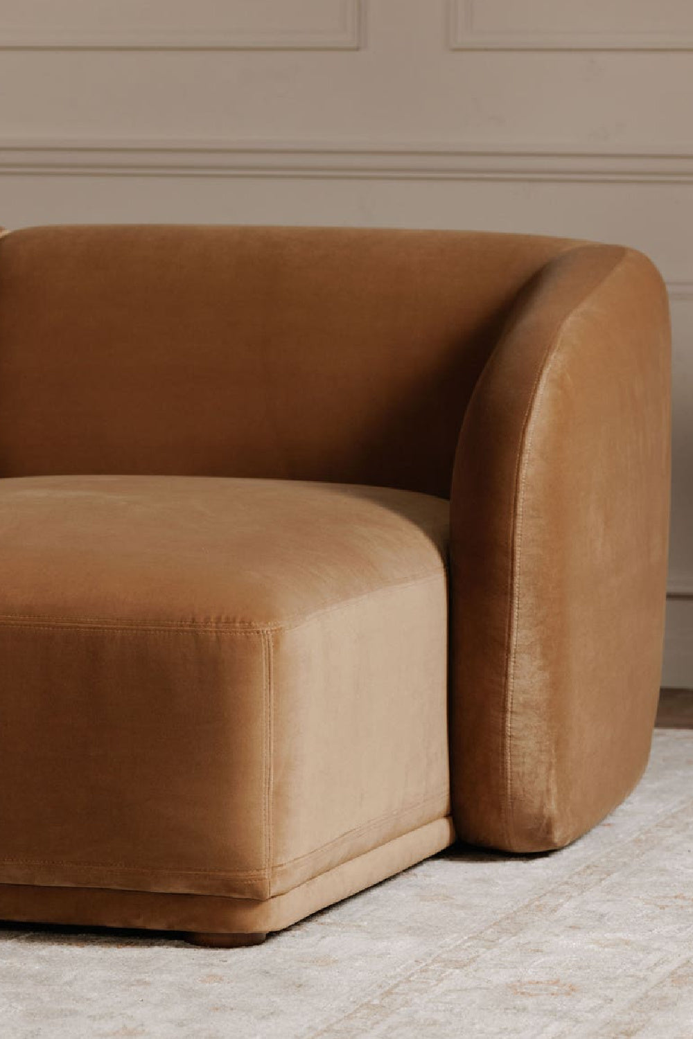 Modern European furniture - Curved Back Sectional Sofa - www.oroa.com