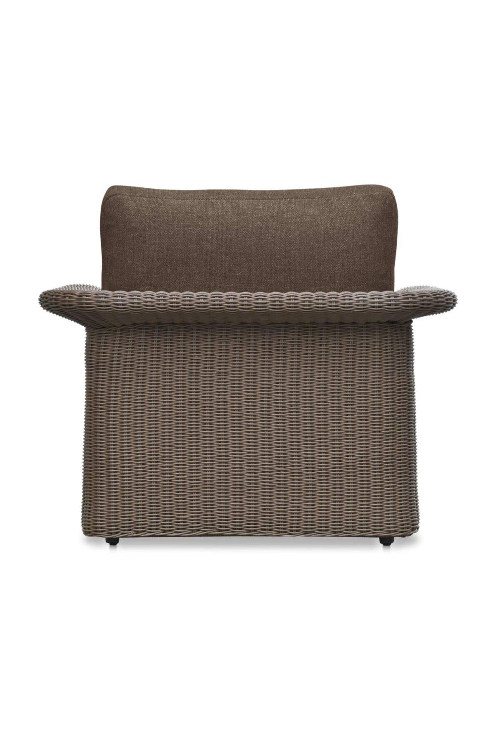 Curved Arm Wicker Outdoor Chair | Novi Living Meredith | Oroa.com