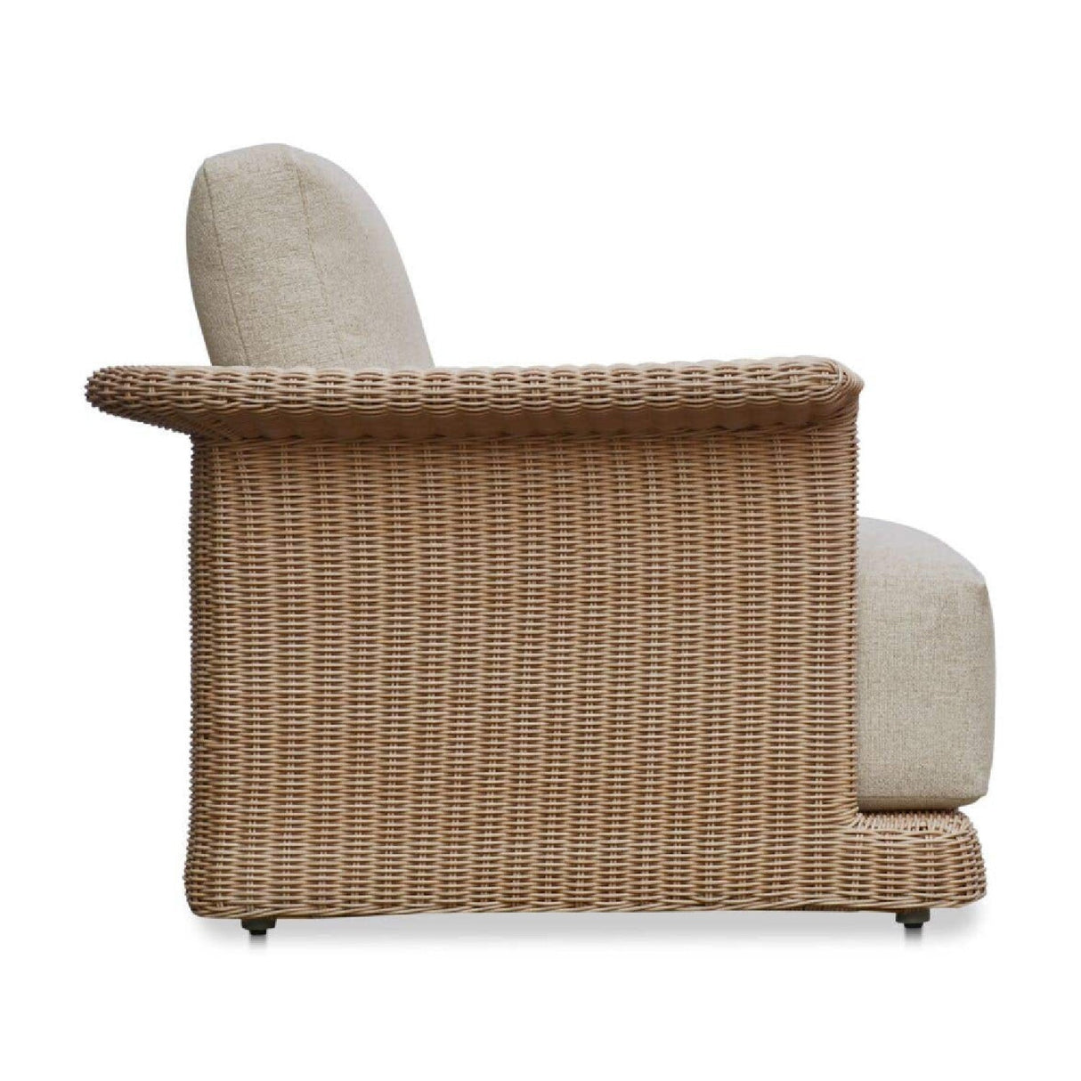 Modern European furniture - Curved Arm Wicker Outdoor Chair - www.oroa.com